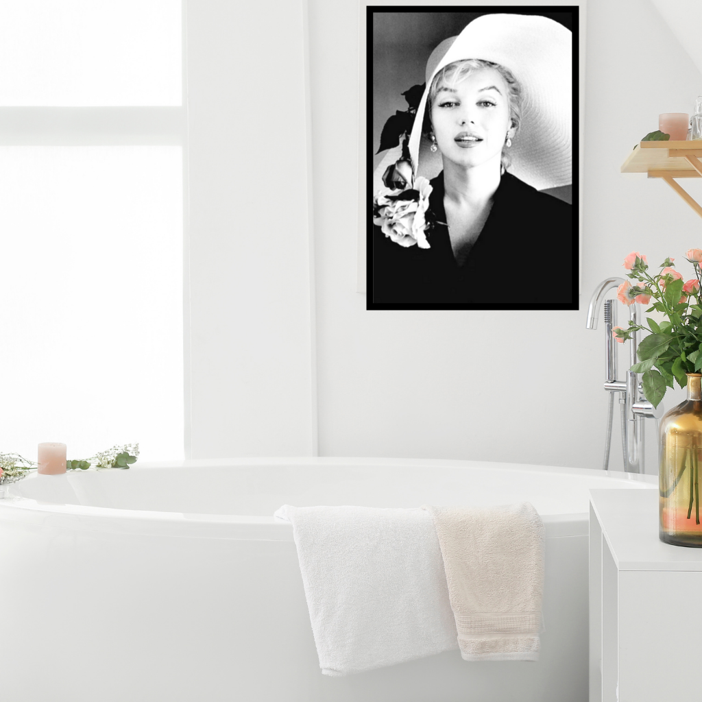 MARILYN MONROE IN A WHITE HAT VINTAGE CANVAS PRINT